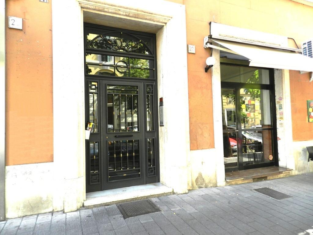 Apartment Re Di House